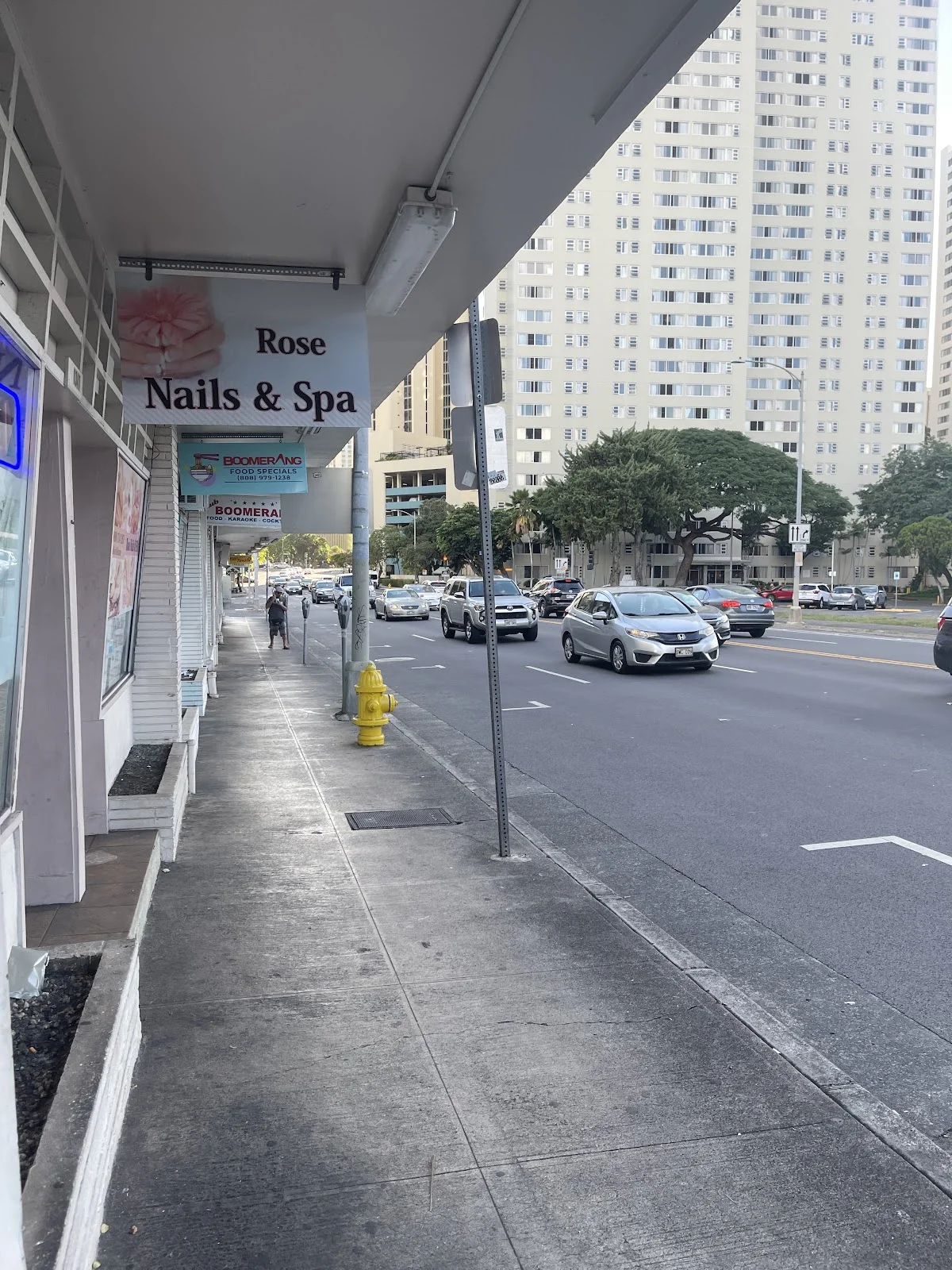 Kaheiheimalie Building - Queen's Counseling Center