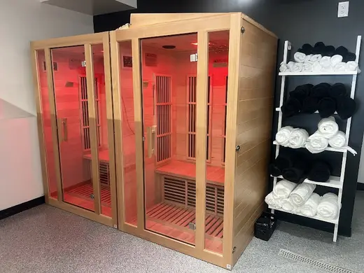 Amenities at Hawaii sober living home — flooring