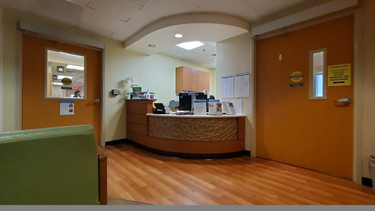 Straub Outpatient Treatment Center - Photo 3