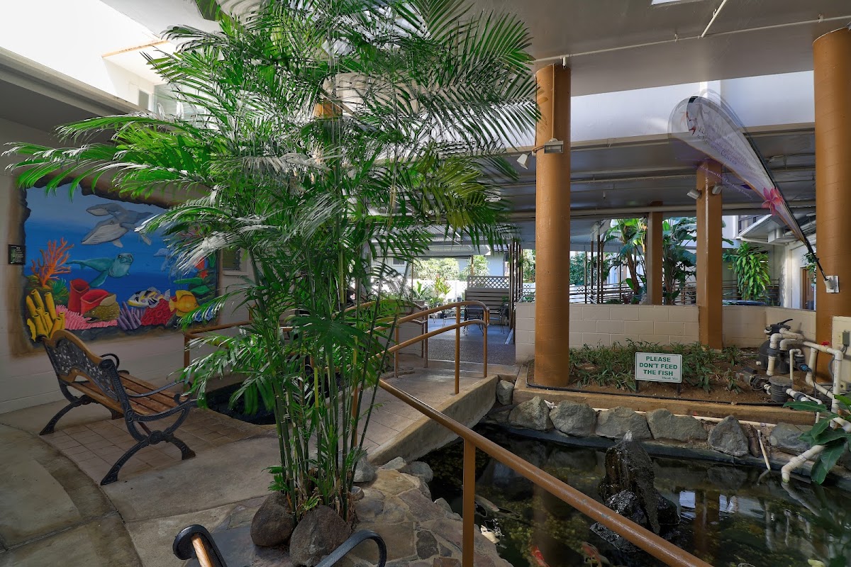 Hale Nani Rehab & Nursing Center - Photo 4